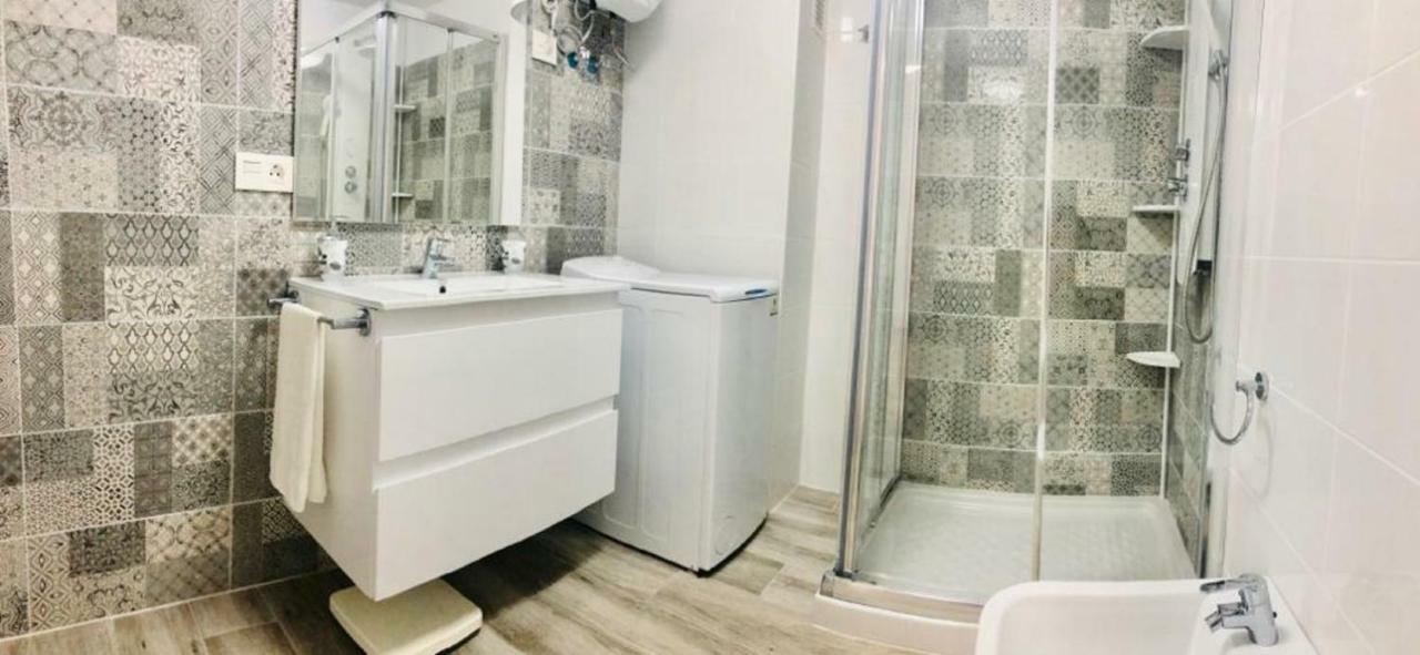 شقة Sea View Coronel Modern & Sunny أرونا المظهر الخارجي الصورة