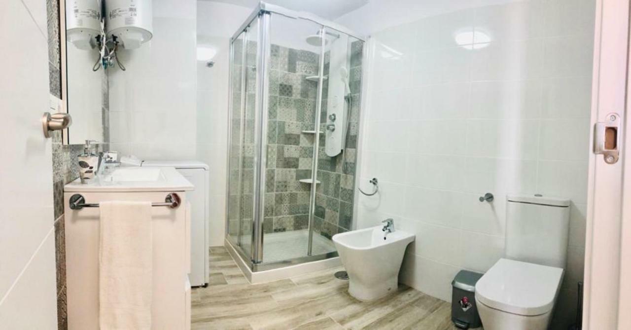 شقة Sea View Coronel Modern & Sunny أرونا المظهر الخارجي الصورة